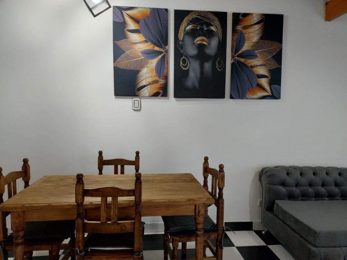 Casa Ana, Departamento Amplio A 20 ' Aeropuerto Daire Luis Guillon Dış mekan fotoğraf